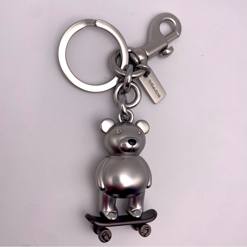 ✨LAST 1!✨ COACH | Limited Edition | Skateboarding Bear Bag Charm (Brand New!) 💘 - Picture 12 of 14